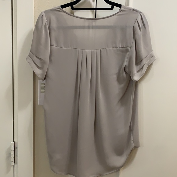 DR2 - grey top - Picture 3 of 3